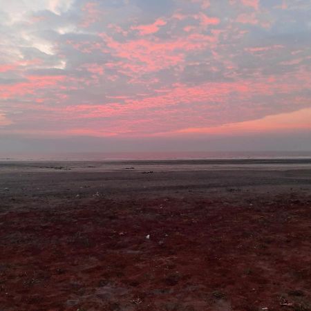 Coastal Bay Beach Resort Harnai 外观 照片