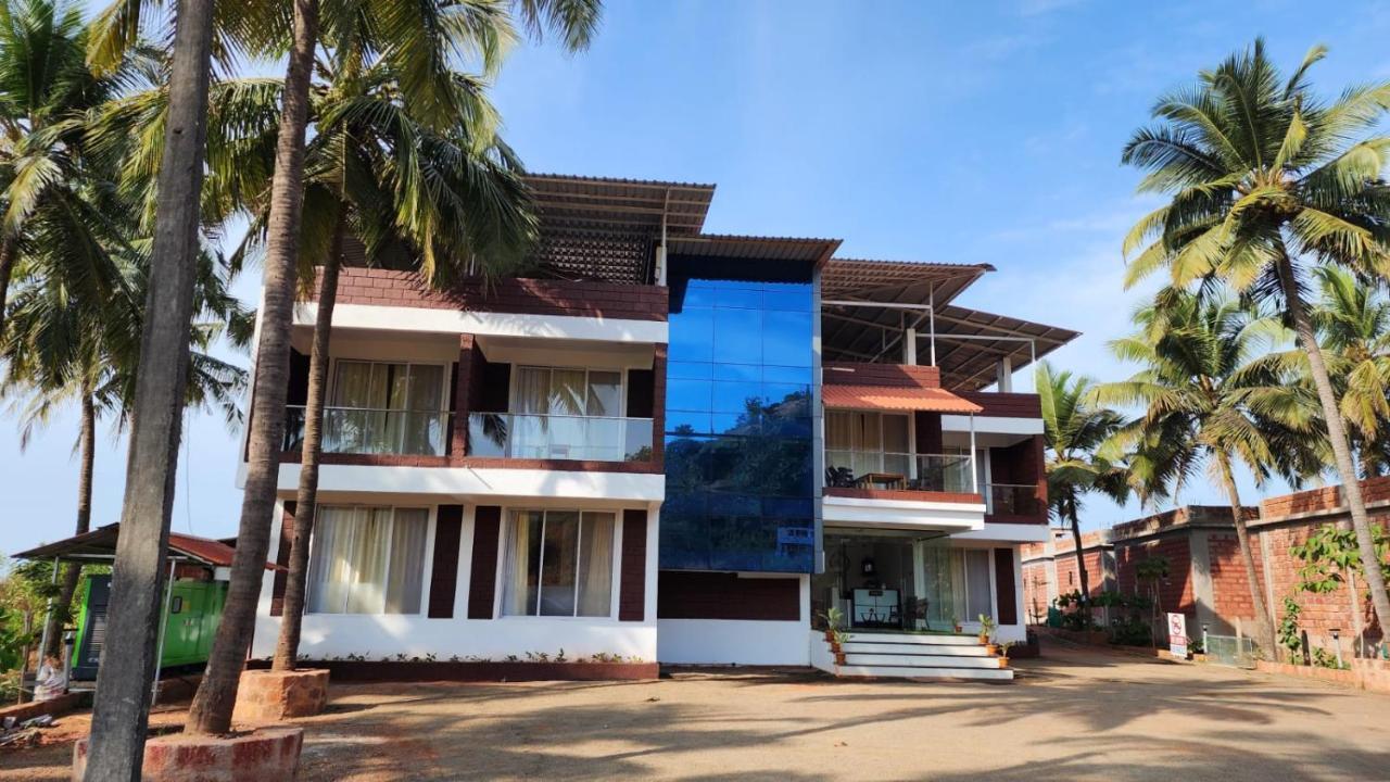 Coastal Bay Beach Resort Harnai 外观 照片