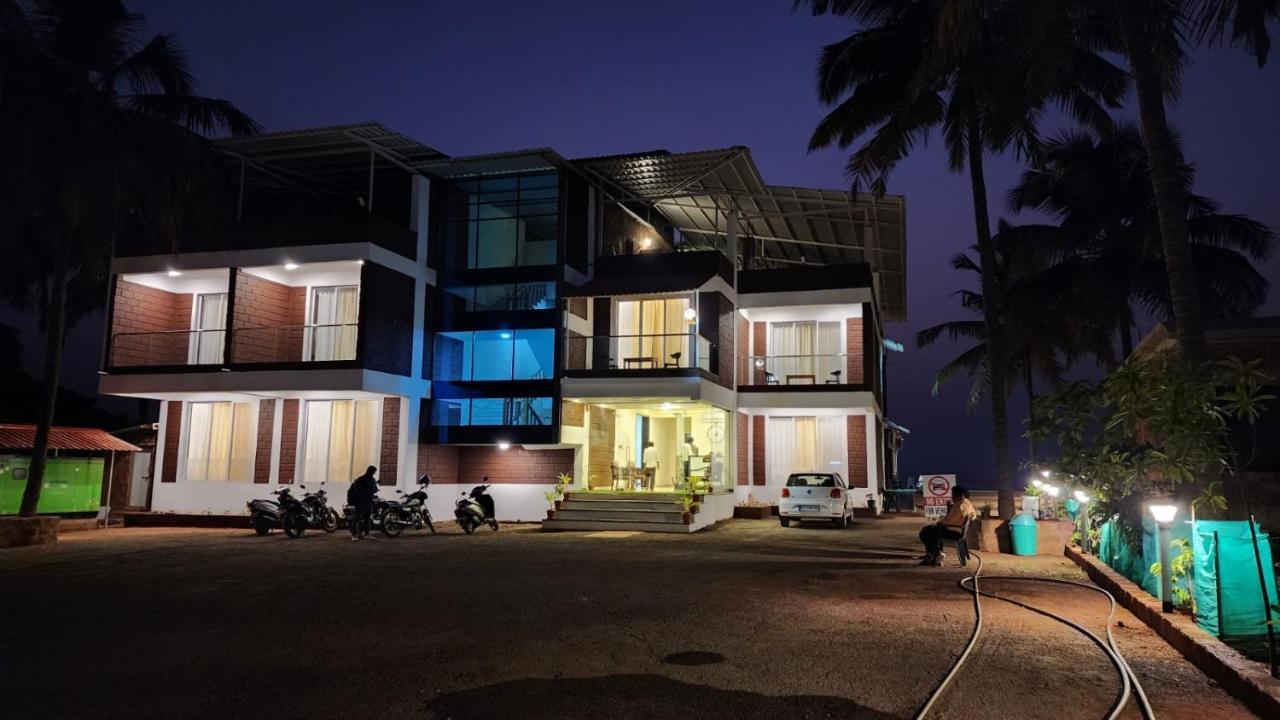 Coastal Bay Beach Resort Harnai 外观 照片